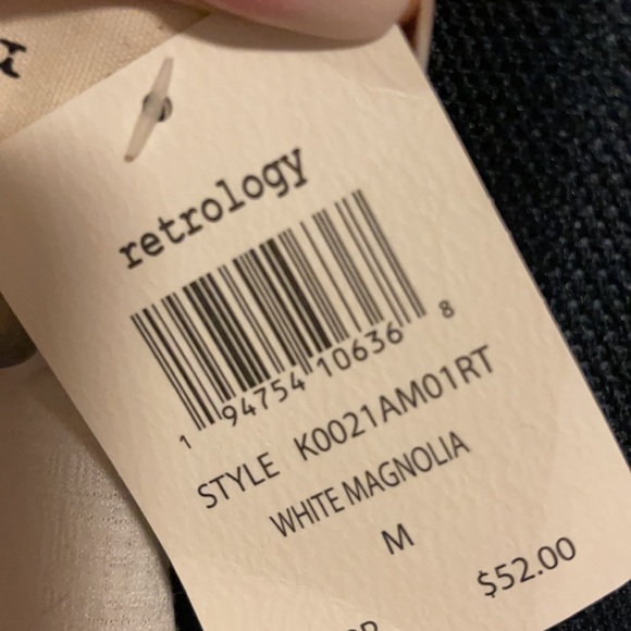 White top Brand new - Picture 2 of 3